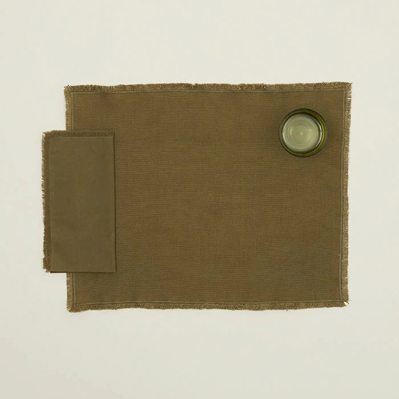 Essential Dinner Napkin Set of 4 (Olive)