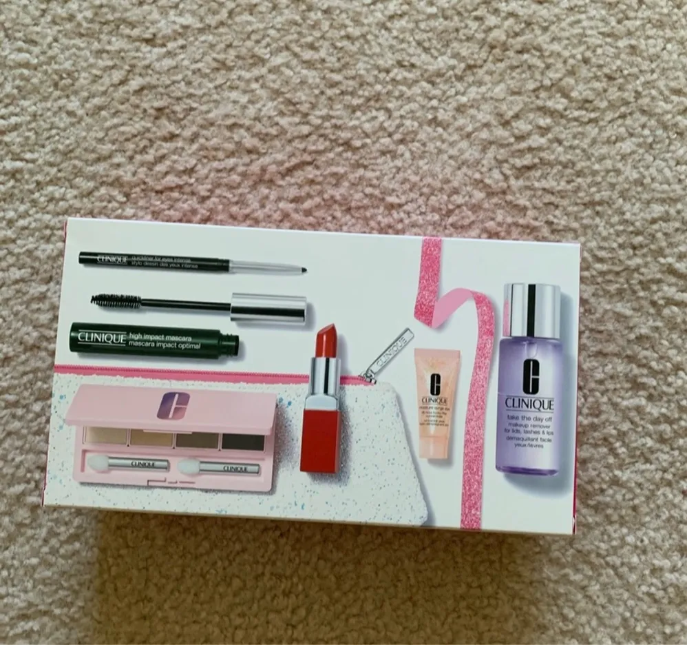 Merry & Bright make-up & skin care set b