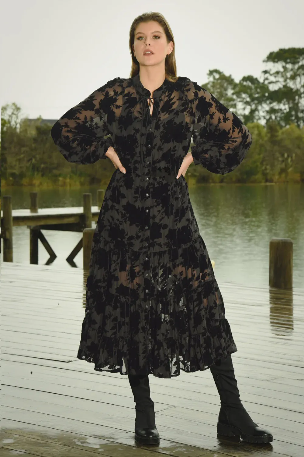 Never Say Tie Dress / Black
